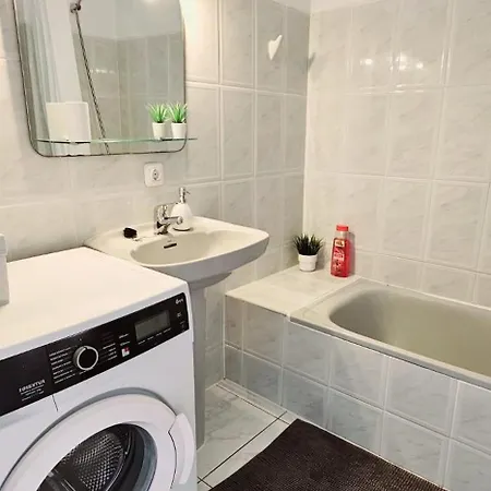 House Apartament *